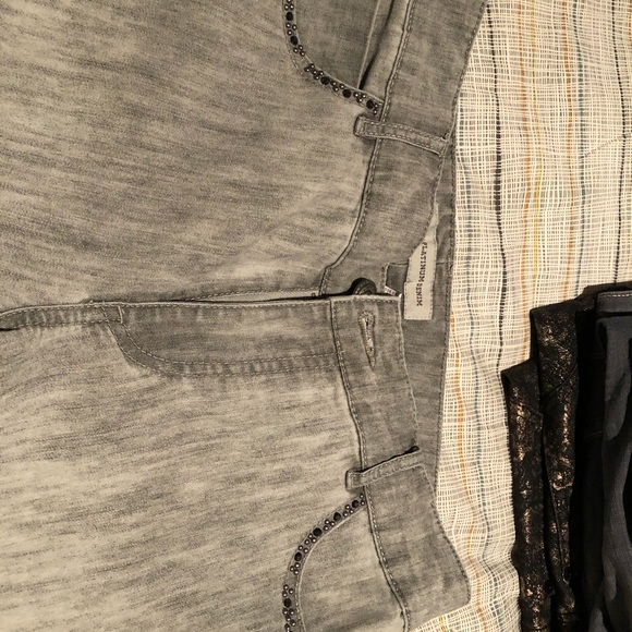 Whitewashed jeans - Picture 2 of 4